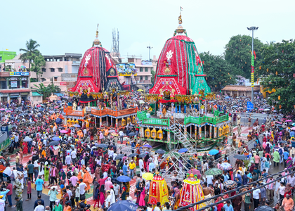 Heavy rush of devotees in Puri ahead of New Year Darshan | Heavy rush of devotees in Puri ahead of New Year Darshan Heavy rush of devotees in Puri ahead of New Year Darshan | Heavy rush of devotees in Puri ahead of New Year Darshan