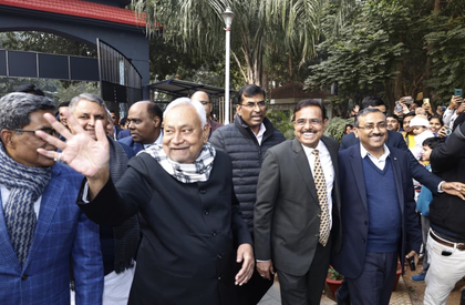 Nitish Kumar makes a surprise visit to JD-U state office, boosts worker morale | Nitish Kumar makes a surprise visit to JD-U state office, boosts worker morale Nitish Kumar makes a surprise visit to JD-U state office, boosts worker morale | Nitish Kumar makes a surprise visit to JD-U state office, boosts worker morale
