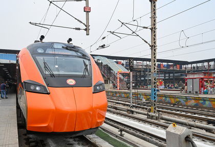 Cabinet greenlights 3 Railways projects covering 12 districts for Rs 18,509 crore | Cabinet greenlights 3 Railways projects covering 12 districts for Rs 18,509 crore Cabinet greenlights 3 Railways projects covering 12 districts for Rs 18,509 crore | Cabinet greenlights 3 Railways projects covering 12 districts for Rs 18,509 crore