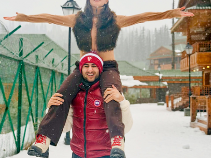 Sara Alia Khan shares leaf from her winter vacation with brother Ibrahim | Sara Alia Khan shares leaf from her winter vacation with brother Ibrahim Sara Alia Khan shares leaf from her winter vacation with brother Ibrahim | Sara Alia Khan shares leaf from her winter vacation with brother Ibrahim