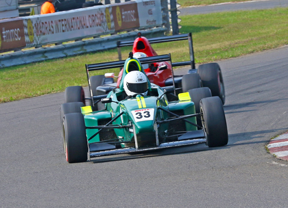 Nationak 4W Racing C'ship: Pune teenagers Arjun Chheda, Sai Shiva Sankaran top