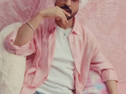 Diljit Dosanjh’s birthday surprise is a collaboration with J. Balvin | Diljit Dosanjh’s birthday surprise is a collaboration with J. Balvin Diljit Dosanjh’s birthday surprise is a collaboration with J. Balvin | Diljit Dosanjh’s birthday surprise is a collaboration with J. Balvin