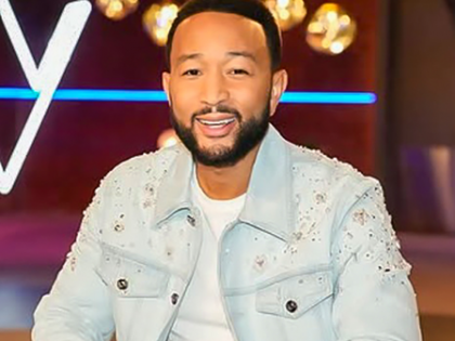 John Legend shares picture with ish 4 kids from family vacation | John Legend shares picture with ish 4 kids from family vacation John Legend shares picture with ish 4 kids from family vacation | John Legend shares picture with ish 4 kids from family vacation