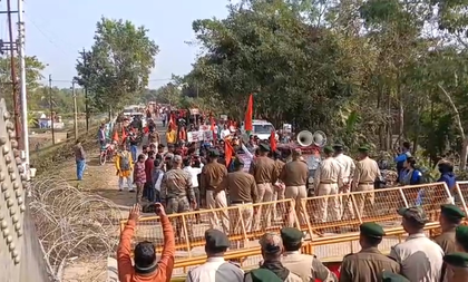 VHP demands halt to border trade with Bangladesh over killings of Hindus | VHP demands halt to border trade with Bangladesh over killings of Hindus VHP demands halt to border trade with Bangladesh over killings of Hindus | VHP demands halt to border trade with Bangladesh over killings of Hindus