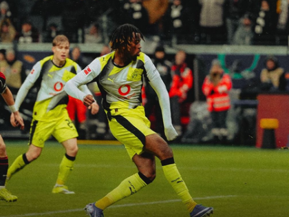 Football: Wasteful Dortmund snatch late point in Frankfurt thriller | Football: Wasteful Dortmund snatch late point in Frankfurt thriller Football: Wasteful Dortmund snatch late point in Frankfurt thriller | Football: Wasteful Dortmund snatch late point in Frankfurt thriller