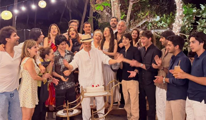 Hrithik Roshan shares pictures from birthday bash featuring girlfriend Saba Azad, ex-wife Sussanne Khan | Hrithik Roshan shares pictures from birthday bash featuring girlfriend Saba Azad, ex-wife Sussanne Khan