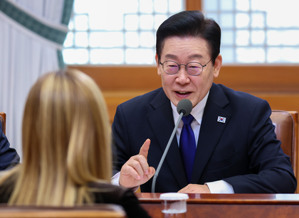 UAE pledges to supply crude oil to S. Korea with top priority | UAE pledges to supply crude oil to S. Korea with top priority UAE pledges to supply crude oil to S. Korea with top priority | UAE pledges to supply crude oil to S. Korea with top priority