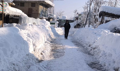 Road and electricity connectivity to be restored soon in Kashmir Valley: Divisional Commissioner | Road and electricity connectivity to be restored soon in Kashmir Valley: Divisional Commissioner Road and electricity connectivity to be restored soon in Kashmir Valley: Divisional Commissioner | Road and electricity connectivity to be restored soon in Kashmir Valley: Divisional Commissioner
