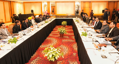 Punjab, Haryana CM hold talks on SYL canal, signal resolution of issue | Punjab, Haryana CM hold talks on SYL canal, signal resolution of issue Punjab, Haryana CM hold talks on SYL canal, signal resolution of issue | Punjab, Haryana CM hold talks on SYL canal, signal resolution of issue