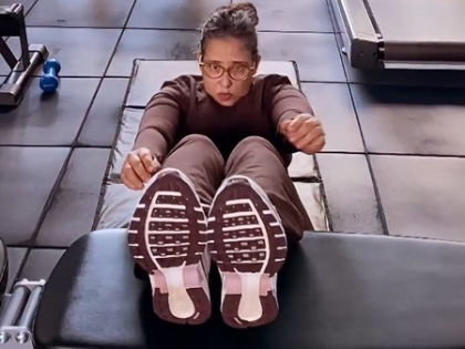 Manisha Koirala shares a glimpse of her 'Me Time' in the gym | Manisha Koirala shares a glimpse of her 'Me Time' in the gym Manisha Koirala shares a glimpse of her 'Me Time' in the gym | Manisha Koirala shares a glimpse of her 'Me Time' in the gym