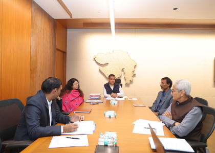 Gujarat sanctions Rs 1,573 crore for industrial and textile development | Gujarat sanctions Rs 1,573 crore for industrial and textile development Gujarat sanctions Rs 1,573 crore for industrial and textile development | Gujarat sanctions Rs 1,573 crore for industrial and textile development