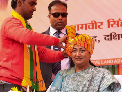 Delhi CM Rekha Gupta exposes AAP model of carrying out ‘development in ads’ | Delhi CM Rekha Gupta exposes AAP model of carrying out ‘development in ads’ Delhi CM Rekha Gupta exposes AAP model of carrying out ‘development in ads’ | Delhi CM Rekha Gupta exposes AAP model of carrying out ‘development in ads’