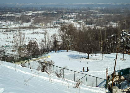 Earthquake measuring 4.8 with epicentre in central Budgam shakes Kashmir | Earthquake measuring 4.8 with epicentre in central Budgam shakes Kashmir Earthquake measuring 4.8 with epicentre in central Budgam shakes Kashmir | Earthquake measuring 4.8 with epicentre in central Budgam shakes Kashmir