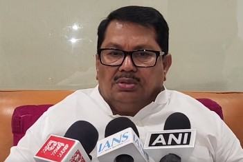 ‘Pilot changed at last moment’: Cong, Shiv Sena UBT cast doubts on Ajit Pawar’s death; BJP hits back | ‘Pilot changed at last moment’: Cong, Shiv Sena UBT cast doubts on Ajit Pawar’s death; BJP hits back ‘Pilot changed at last moment’: Cong, Shiv Sena UBT cast doubts on Ajit Pawar’s death; BJP hits back | ‘Pilot changed at last moment’: Cong, Shiv Sena UBT cast doubts on Ajit Pawar’s death; BJP hits back