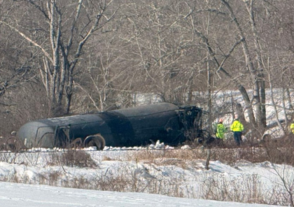 Freight train carrying hazardous materials derails in US Connecticut | Freight train carrying hazardous materials derails in US Connecticut Freight train carrying hazardous materials derails in US Connecticut | Freight train carrying hazardous materials derails in US Connecticut