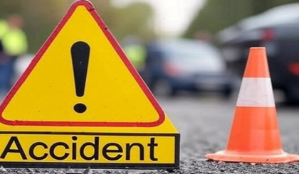 Bihar: Two children killed in Gopalganj road accident | Bihar: Two children killed in Gopalganj road accident Bihar: Two children killed in Gopalganj road accident | Bihar: Two children killed in Gopalganj road accident