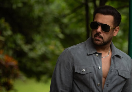 Salman Khan graces RSS centenary celebration with Hema Malini & Poonam Dhillon | Salman Khan graces RSS centenary celebration with Hema Malini & Poonam Dhillon Salman Khan graces RSS centenary celebration with Hema Malini & Poonam Dhillon | Salman Khan graces RSS centenary celebration with Hema Malini & Poonam Dhillon