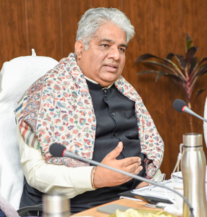 Mamata, only Indian CM who moved SC to avoid paying DA to her govt employees: Bhupendra Yadav | Mamata, only Indian CM who moved SC to avoid paying DA to her govt employees: Bhupendra Yadav Mamata, only Indian CM who moved SC to avoid paying DA to her govt employees: Bhupendra Yadav | Mamata, only Indian CM who moved SC to avoid paying DA to her govt employees: Bhupendra Yadav