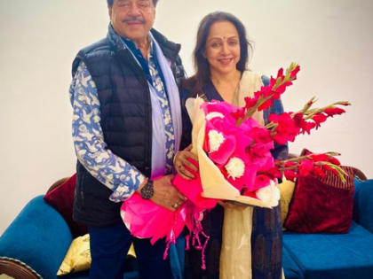 Shatrughan Sinha visits Hema Malini’s new house in Delhi, enjoys South Indian cuisine | Shatrughan Sinha visits Hema Malini’s new house in Delhi, enjoys South Indian cuisine