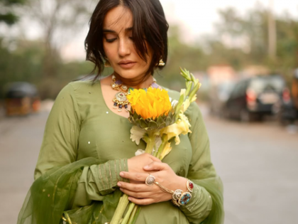 Mom-to-be Surbhi Jyoti is absolutely radiant as she flaunts her baby bump | Mom-to-be Surbhi Jyoti is absolutely radiant as she flaunts her baby bump Mom-to-be Surbhi Jyoti is absolutely radiant as she flaunts her baby bump | Mom-to-be Surbhi Jyoti is absolutely radiant as she flaunts her baby bump