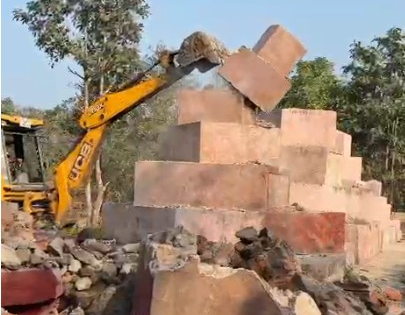 Security forces demolish 12 Maoist memorials in Chhattisgarh's Bijapur | Security forces demolish 12 Maoist memorials in Chhattisgarh's Bijapur Security forces demolish 12 Maoist memorials in Chhattisgarh's Bijapur | Security forces demolish 12 Maoist memorials in Chhattisgarh's Bijapur