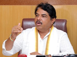 Karnataka bankrupt, CM's dignity tarnished by Cong infighting: LoP Ashoka | Karnataka bankrupt, CM's dignity tarnished by Cong infighting: LoP Ashoka Karnataka bankrupt, CM's dignity tarnished by Cong infighting: LoP Ashoka | Karnataka bankrupt, CM's dignity tarnished by Cong infighting: LoP Ashoka