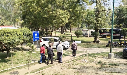 Delhi: Man killed, another critical after knife attack during robbery bid at Sanjay Lake Park | Delhi: Man killed, another critical after knife attack during robbery bid at Sanjay Lake Park Delhi: Man killed, another critical after knife attack during robbery bid at Sanjay Lake Park | Delhi: Man killed, another critical after knife attack during robbery bid at Sanjay Lake Park
