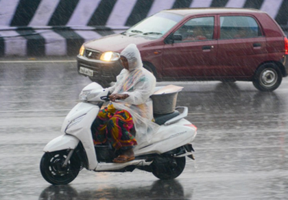 MP grapples with unseasonal rains and temperature fluctuations amid Western disturbance | MP grapples with unseasonal rains and temperature fluctuations amid Western disturbance MP grapples with unseasonal rains and temperature fluctuations amid Western disturbance | MP grapples with unseasonal rains and temperature fluctuations amid Western disturbance