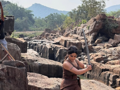 Samyuktha was on a rope for two days to perform a risky stunt in 'Swayambhu': Director Bharat Krishnamachari | Samyuktha was on a rope for two days to perform a risky stunt in 'Swayambhu': Director Bharat Krishnamachari Samyuktha was on a rope for two days to perform a risky stunt in 'Swayambhu': Director Bharat Krishnamachari | Samyuktha was on a rope for two days to perform a risky stunt in 'Swayambhu': Director Bharat Krishnamachari