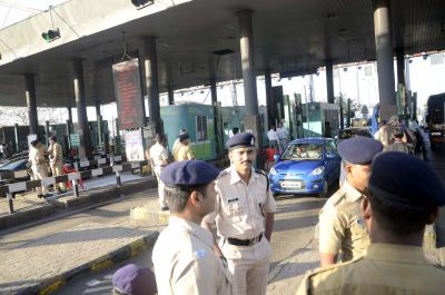 Govt likely to discontinue cash payments at National Highways from April 1 | Govt likely to discontinue cash payments at National Highways from April 1 Govt likely to discontinue cash payments at National Highways from April 1 | Govt likely to discontinue cash payments at National Highways from April 1