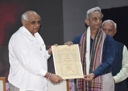 Gujarat CM felicitates writers, urges preservation of mother tongue | Gujarat CM felicitates writers, urges preservation of mother tongue Gujarat CM felicitates writers, urges preservation of mother tongue | Gujarat CM felicitates writers, urges preservation of mother tongue