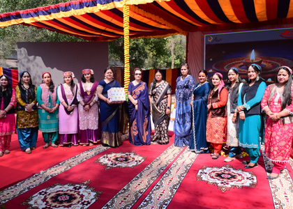 Army's Central Command honours 18 'Veer Naris' at Dogra Regimental Centre in Ayodhya | Army's Central Command honours 18 'Veer Naris' at Dogra Regimental Centre in Ayodhya Army's Central Command honours 18 'Veer Naris' at Dogra Regimental Centre in Ayodhya | Army's Central Command honours 18 'Veer Naris' at Dogra Regimental Centre in Ayodhya