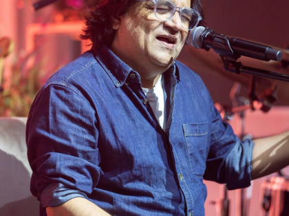 Swanand Kirkire on Arijit Singh’s retirement: Maybe he’ll refresh and come back | Swanand Kirkire on Arijit Singh’s retirement: Maybe he’ll refresh and come back Swanand Kirkire on Arijit Singh’s retirement: Maybe he’ll refresh and come back | Swanand Kirkire on Arijit Singh’s retirement: Maybe he’ll refresh and come back