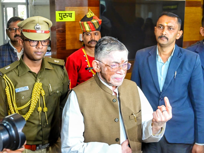 Jharkhand municipal polls: Governor, MPs, Ministers cast votes; leaders urge public participation | Jharkhand municipal polls: Governor, MPs, Ministers cast votes; leaders urge public participation Jharkhand municipal polls: Governor, MPs, Ministers cast votes; leaders urge public participation | Jharkhand municipal polls: Governor, MPs, Ministers cast votes; leaders urge public participation