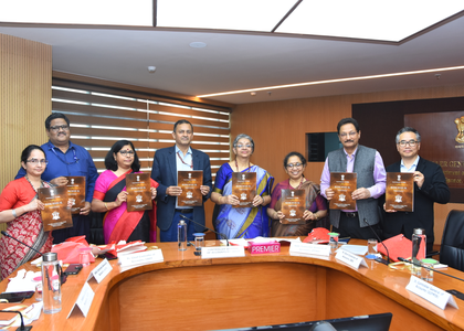 Centre launches Bank Dashboard, Manual to reduce risk in handling Govt funds | Centre launches Bank Dashboard, Manual to reduce risk in handling Govt funds Centre launches Bank Dashboard, Manual to reduce risk in handling Govt funds | Centre launches Bank Dashboard, Manual to reduce risk in handling Govt funds