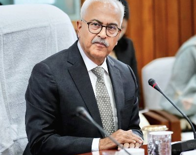 Manipur Guv meets HM Amit Shah to discuss security and rehabilitation issues | Manipur Guv meets HM Amit Shah to discuss security and rehabilitation issues Manipur Guv meets HM Amit Shah to discuss security and rehabilitation issues | Manipur Guv meets HM Amit Shah to discuss security and rehabilitation issues