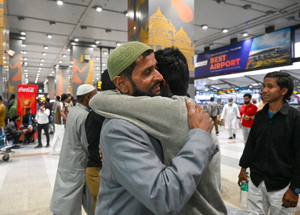 Domestic airlines to operate more flights from Gulf on Wed as govt keeps close watch Domestic airlines to operate more flights from Gulf on Wed as govt keeps close watch