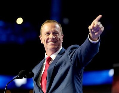 US senator flags H-1B visa abuse, DHS review underway | US senator flags H-1B visa abuse, DHS review underway US senator flags H-1B visa abuse, DHS review underway | US senator flags H-1B visa abuse, DHS review underway