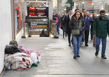 US loses 92,000 jobs in Feb as economy shows signs of weakness | US loses 92,000 jobs in Feb as economy shows signs of weakness US loses 92,000 jobs in Feb as economy shows signs of weakness | US loses 92,000 jobs in Feb as economy shows signs of weakness