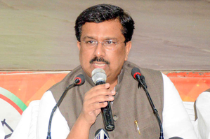 Congress to raise foreign policy, economic impact of Iran conflict in Parliament | Congress to raise foreign policy, economic impact of Iran conflict in Parliament Congress to raise foreign policy, economic impact of Iran conflict in Parliament | Congress to raise foreign policy, economic impact of Iran conflict in Parliament