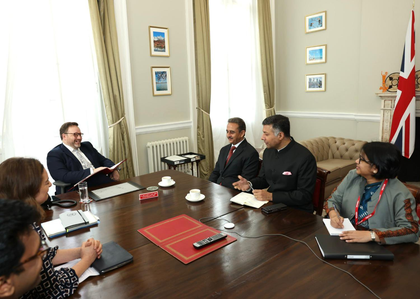 India and UK discuss strengthening cooperation, advancing Commonwealth reforms | India and UK discuss strengthening cooperation, advancing Commonwealth reforms India and UK discuss strengthening cooperation, advancing Commonwealth reforms | India and UK discuss strengthening cooperation, advancing Commonwealth reforms