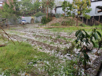 Severe hailstorm batters Meghalaya, damages homes, vehicles and crops | Severe hailstorm batters Meghalaya, damages homes, vehicles and crops Severe hailstorm batters Meghalaya, damages homes, vehicles and crops | Severe hailstorm batters Meghalaya, damages homes, vehicles and crops
