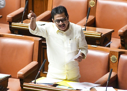 K’taka Congress crisis: Minister Zameer Khan denies rebellion claims | K’taka Congress crisis: Minister Zameer Khan denies rebellion claims K’taka Congress crisis: Minister Zameer Khan denies rebellion claims | K’taka Congress crisis: Minister Zameer Khan denies rebellion claims