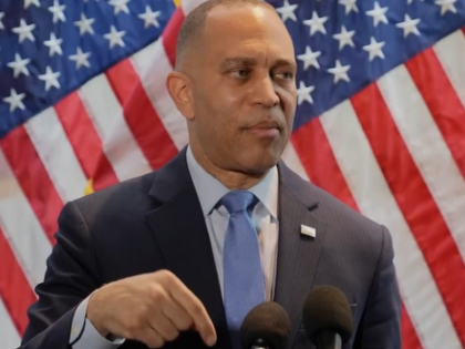 Hakeem Jeffries slams Trump on Iran war, costs | Hakeem Jeffries slams Trump on Iran war, costs Hakeem Jeffries slams Trump on Iran war, costs | Hakeem Jeffries slams Trump on Iran war, costs