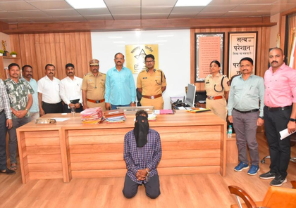 Man pushes wife in front of Mumbai local train after domestic row, arrested in Gujarat | Man pushes wife in front of Mumbai local train after domestic row, arrested in Gujarat Man pushes wife in front of Mumbai local train after domestic row, arrested in Gujarat | Man pushes wife in front of Mumbai local train after domestic row, arrested in Gujarat