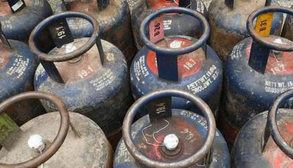 Centre offers additional 10 pc commercial LPG to states and UTs | Centre offers additional 10 pc commercial LPG to states and UTs Centre offers additional 10 pc commercial LPG to states and UTs | Centre offers additional 10 pc commercial LPG to states and UTs
