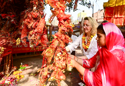 Bhakti geet and bhajans to echo in UP’s temples, ‘shakti peethas’ during Chaitra Navratri | Bhakti geet and bhajans to echo in UP’s temples, ‘shakti peethas’ during Chaitra Navratri Bhakti geet and bhajans to echo in UP’s temples, ‘shakti peethas’ during Chaitra Navratri | Bhakti geet and bhajans to echo in UP’s temples, ‘shakti peethas’ during Chaitra Navratri