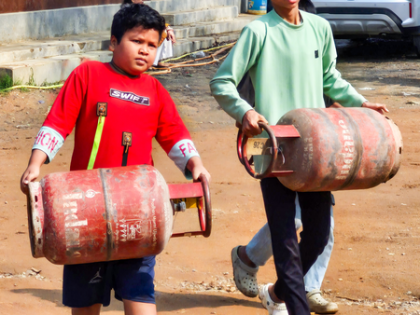 Govt warns consumers on cyber fraud linked to LPG bookings | Govt warns consumers on cyber fraud linked to LPG bookings Govt warns consumers on cyber fraud linked to LPG bookings | Govt warns consumers on cyber fraud linked to LPG bookings