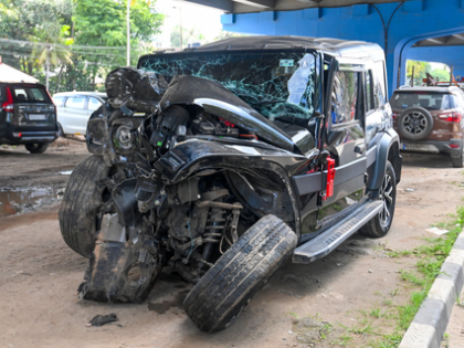 Two engineering students killed, three injured as SUV plunges into pit in Nalanda | Two engineering students killed, three injured as SUV plunges into pit in Nalanda Two engineering students killed, three injured as SUV plunges into pit in Nalanda | Two engineering students killed, three injured as SUV plunges into pit in Nalanda