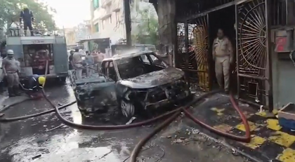 Indore fire tragedy: Aggrieved family denies police claims, probe underway | Indore fire tragedy: Aggrieved family denies police claims, probe underway Indore fire tragedy: Aggrieved family denies police claims, probe underway | Indore fire tragedy: Aggrieved family denies police claims, probe underway